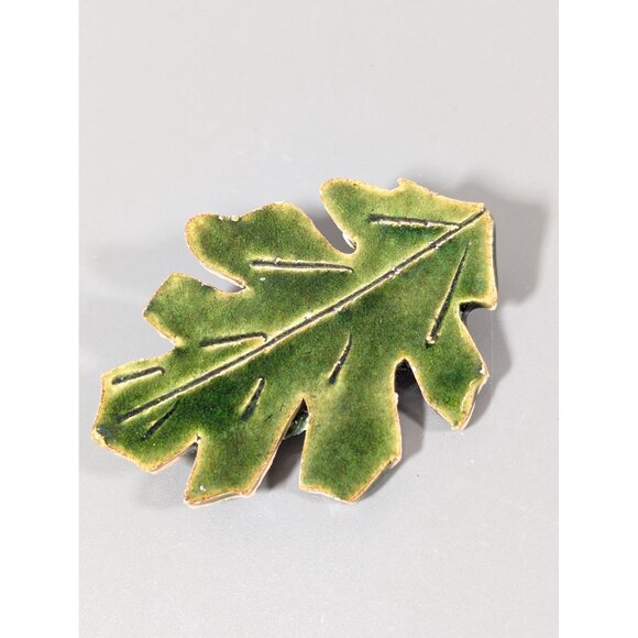 Artisan Green Ceramic Oak Leaf Pin Brooch Fall Autumn - Picture 2 of 4
